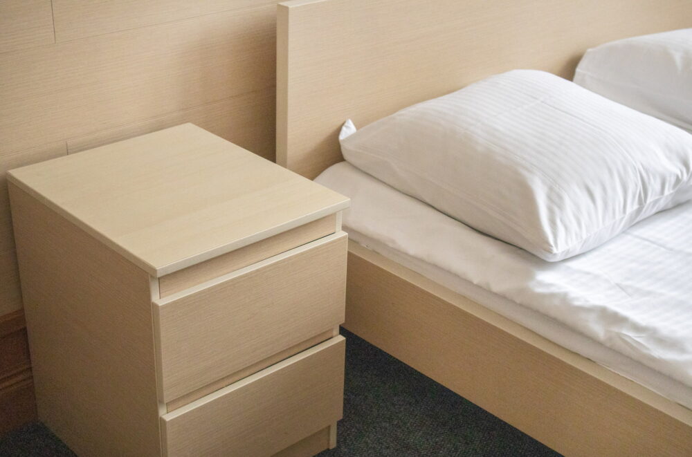 hoe hoog nachtkastje bij boxspring